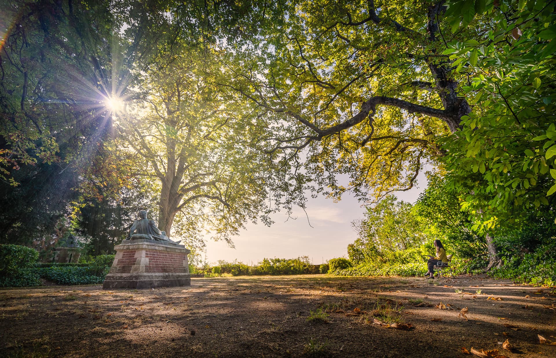 Reading quiet park chateau montresor